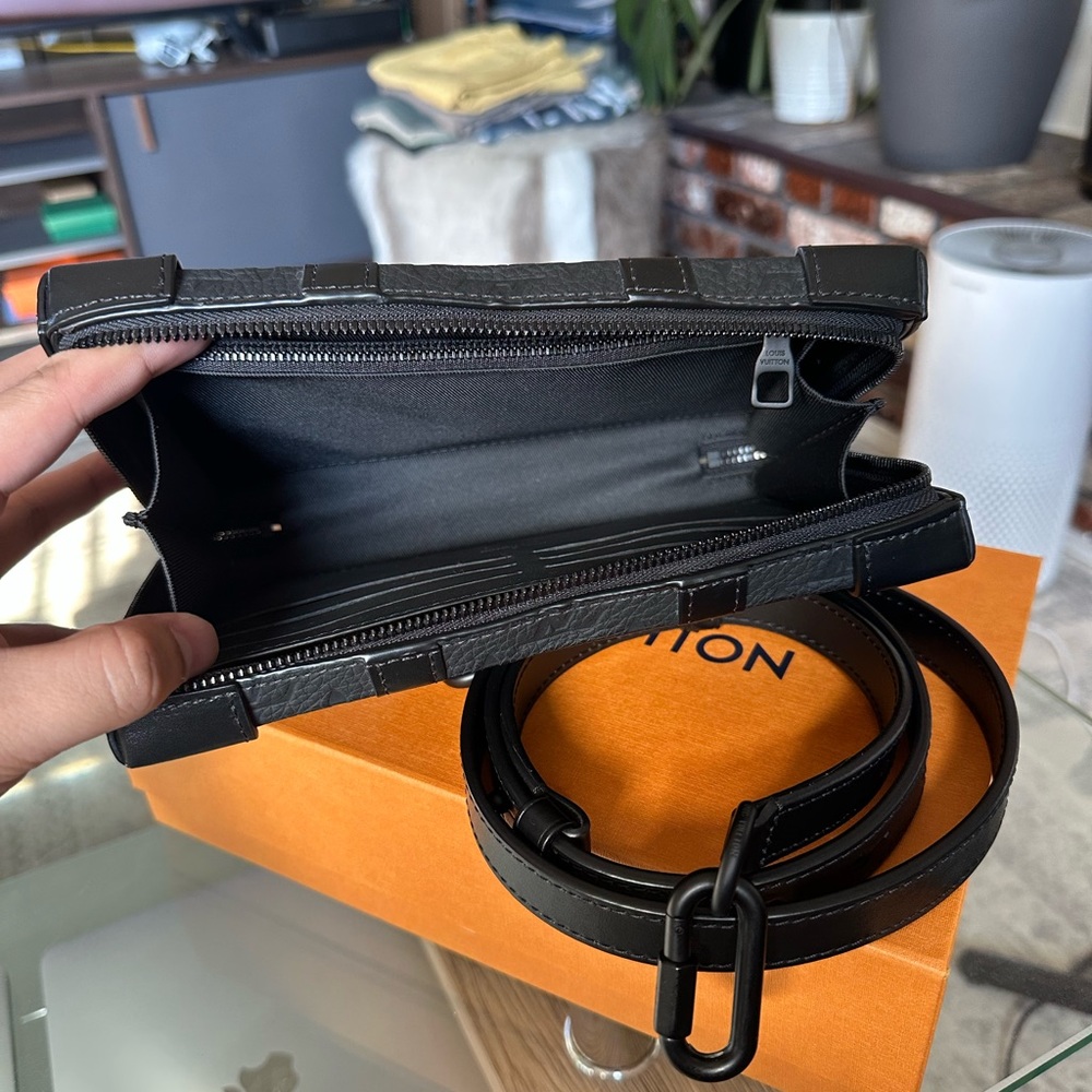 Louis Vuitton Monogram Taurillon Soft Trunk Wallet - Picture 2 of 9